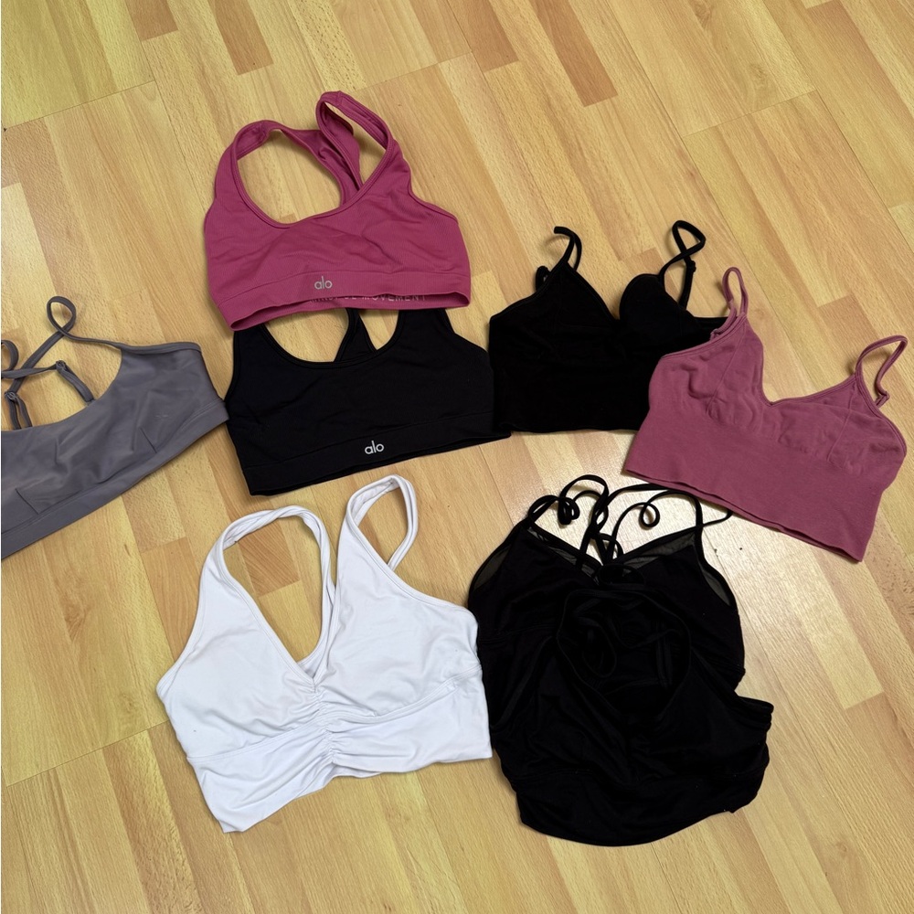 Alo Yoga x 8 sports bras